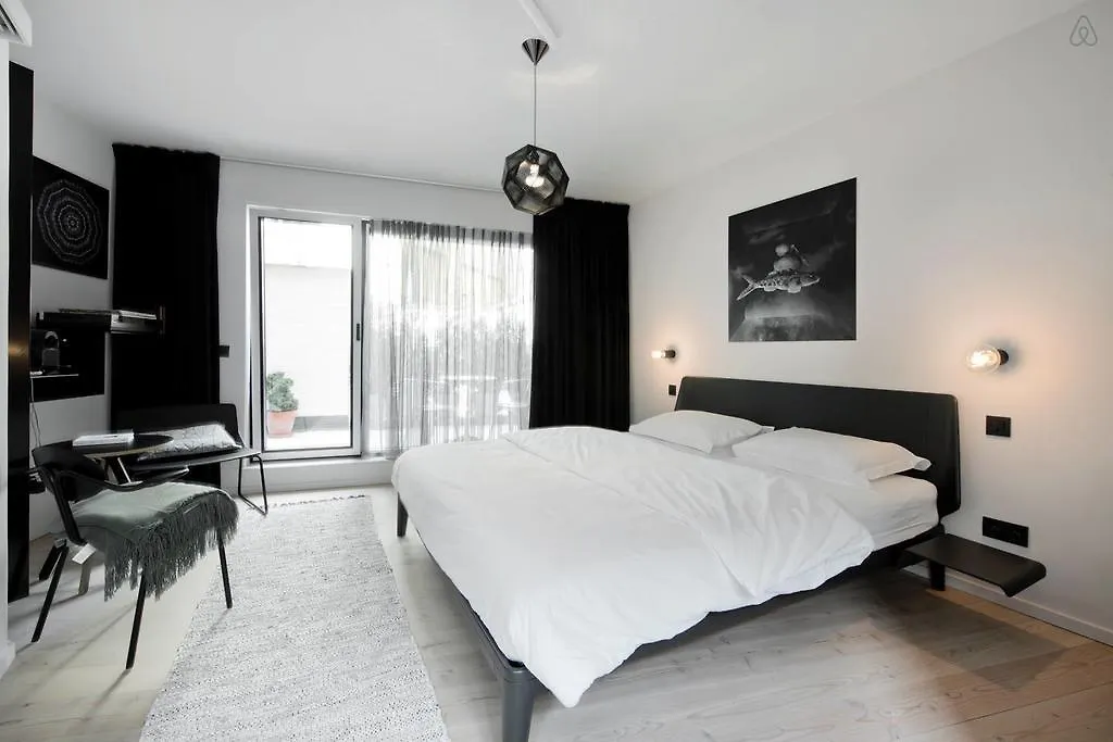 Bed & Breakfast B&B Lucy In The Sky Antwerp